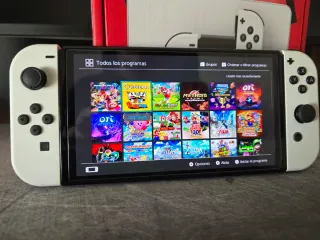 Scheda Nintendo Switch OLED + 400 GB