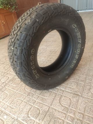 Neumáticos todoterreno mixtos nuevos.
235-75R15
