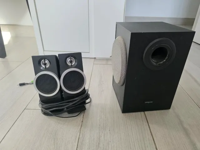 Creative Altavoces 2.1 Negro