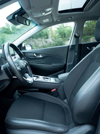 Hyundai Kona EV 64kWh 484km