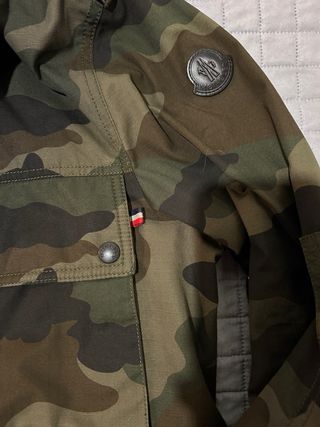 Chubasquero Moncler Reversible Camuflaje