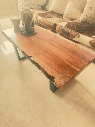 Mesa de centro de madera rústica