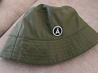 Gorro de lluvia Tantä verde oliva