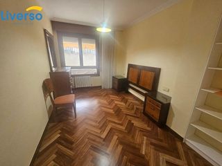 Piso en alquiler en Zona Sur en Burgos