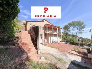 Chalet en venta en Corbera de Llobregat