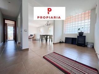 Chalet en venta en Corbera de Llobregat