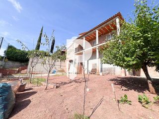 Chalet en venta en Corbera de Llobregat