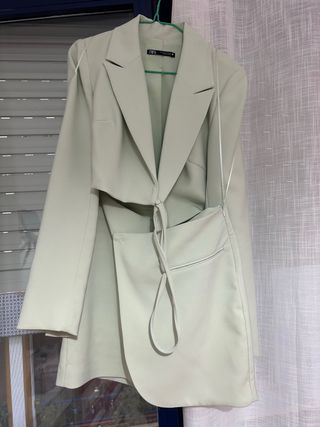 Vestido corto tipo americana Zara
