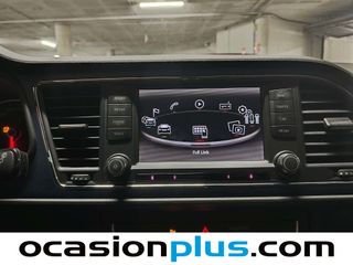 SEAT León 1.6 TDI S&S Style Connect DSG-7 81 kW (110 CV)