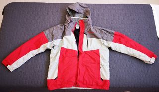 Chaqueta Columbia Talla M Gris y Roja.