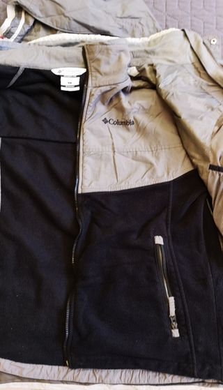 Chaqueta Columbia Talla M Gris y Roja.