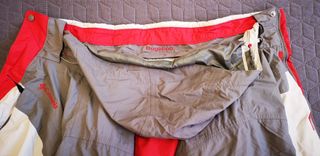 Chaqueta Columbia Talla M Gris y Roja.