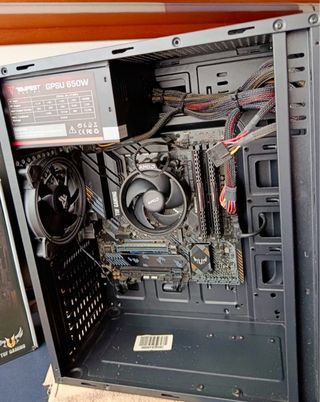 PC Gaming AMD Ryzen 5600G 16GB RAM 500GB SSD NVMe