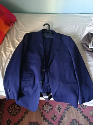 Traje de chaqueta azul
Talla 48/41