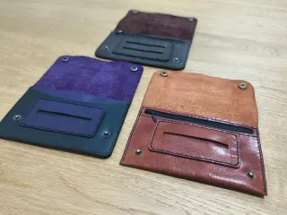 Pitillera de cuero hecha a mano en piel artesanal