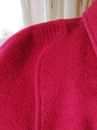 Chaquetón de lana rojo