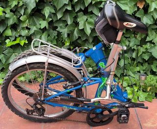 Bicicleta plegable azul