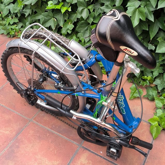 Bicicleta plegable azul
