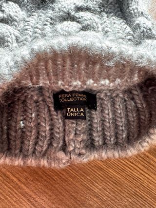 Gorro Sfera gris con pompón