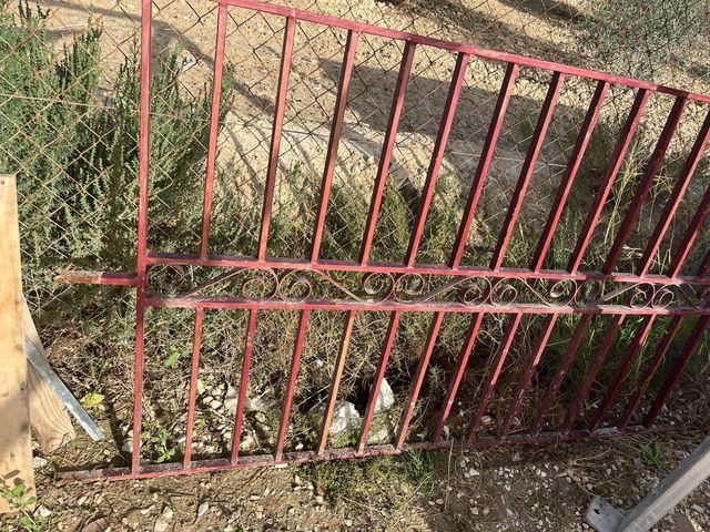 Reja de hierro forjado decorativa