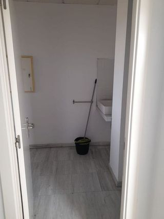 Nave industrial en alquiler en Gelves