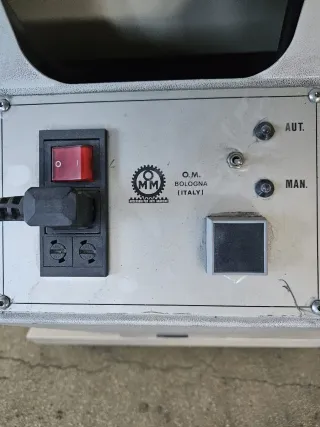 Grapadora Eléctrica Semi-Automática O.M.