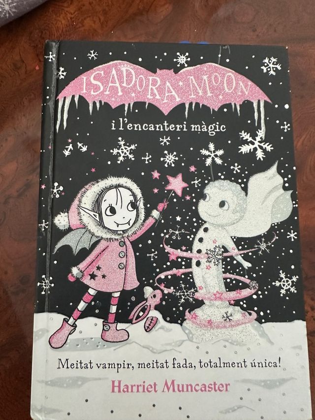 La Isadora Moon i l'encanteri màgic (Grans hist...