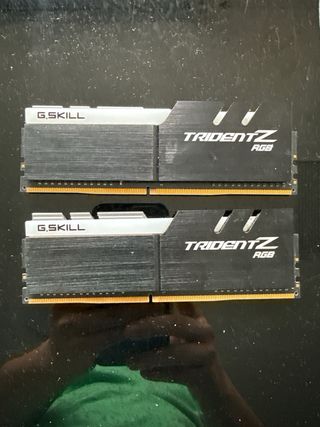 G.Skill Trident Z RGB DDR4 3200MHz 16GB (8x2)