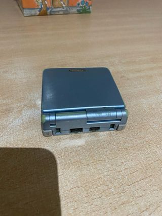 Nintendo Game Boy Advance SP Plata