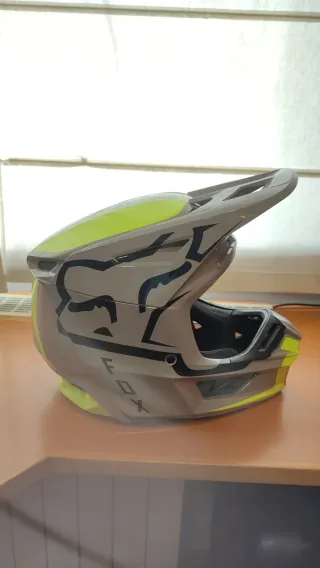 FOX V2 MERZ Talla M