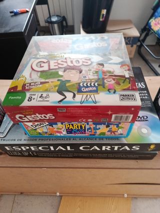 Juegos de Mesa Cluedo, Monopoly, Gestos