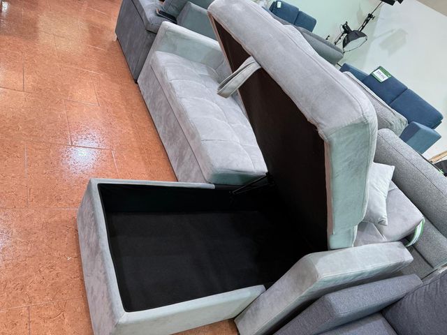 Sofá Cama Chaiselongue con Arcón Gris