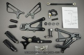 Estriberas retrasadas TRIUMPH DAYTONA 675 2006 12