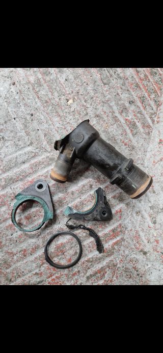Salida agua bloque motor NFU/NFX Saxo 106 AX