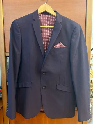 Traje completo (americana + pantalón) como nuevo –
