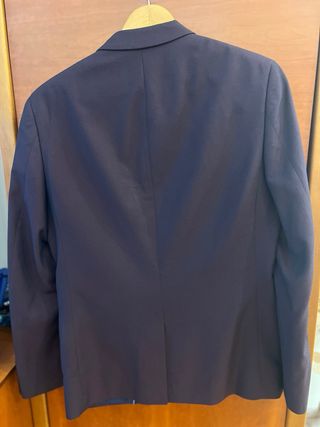 Traje completo (americana + pantalón) como nuevo –