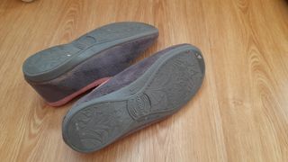 Zapatillas de casa COSDAM grises y rosas