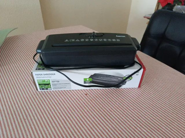 Distruggidocumenti Hama Black