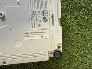 Proyector Epson EB-X05 con soporte de techo