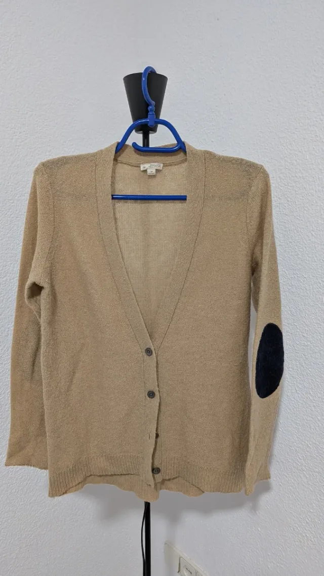 Chaqueta punto marrón con coderas