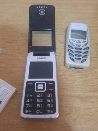 Set 4 Cellulari Brondi, Master, Samsung