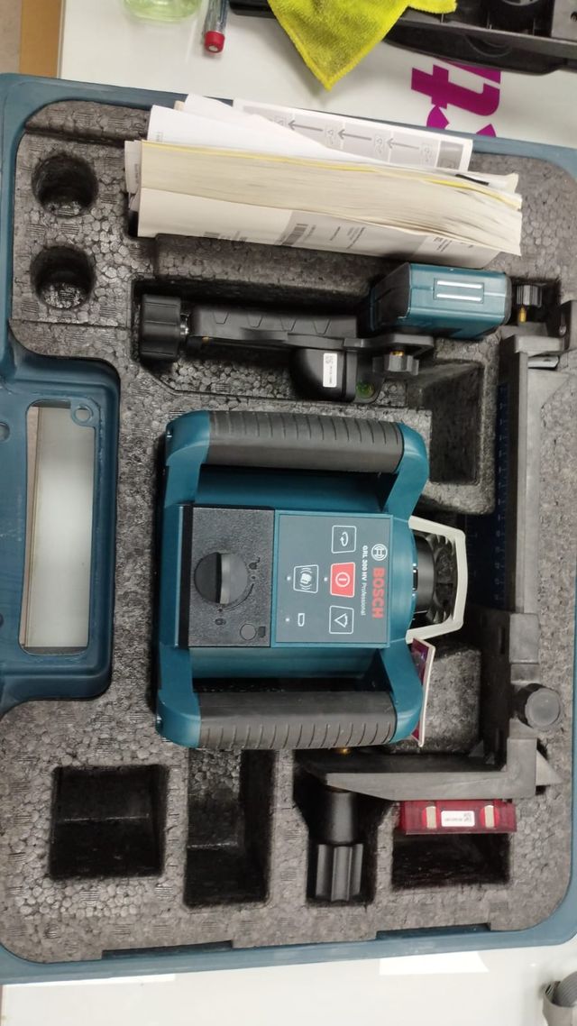 Nivel Laser Bosch GRL 300HV