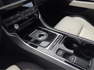 Jaguar XE 2.0 R-Sport AWD Autom 2015
