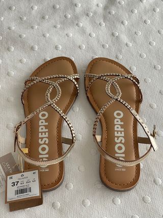 Sandalias doradas Gioseppo talla 37