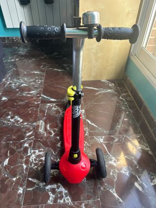 Patinete infantil 3 ruedas rojo
