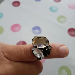 Anillo mujer piedras marrones y plateadas