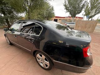 VOLKSWAGEN PASSAT 2.0 TDI 140CV DSG HIGHLINE