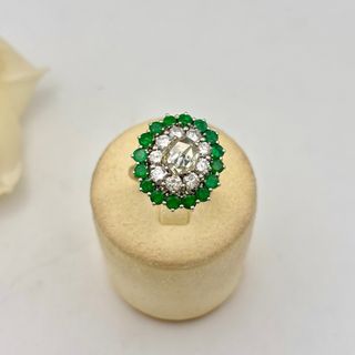 Anillo oro blanco 18kt con Esmeraldas y Diamantes 