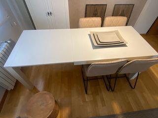 Mesa comedor extensible lacada blanca