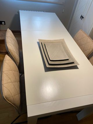Mesa comedor extensible lacada blanca